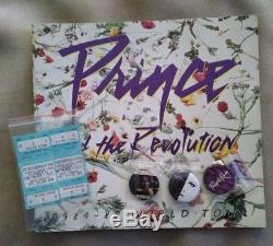 Prince & The Revolution 1984-85 Purple Rain Concert ProgramTicket StubButtons