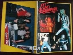 THE RUNAWAYS 1977 JAPAN TOUR BOOK CONCERT PROGRAM with Ticket Stub Joan Jett